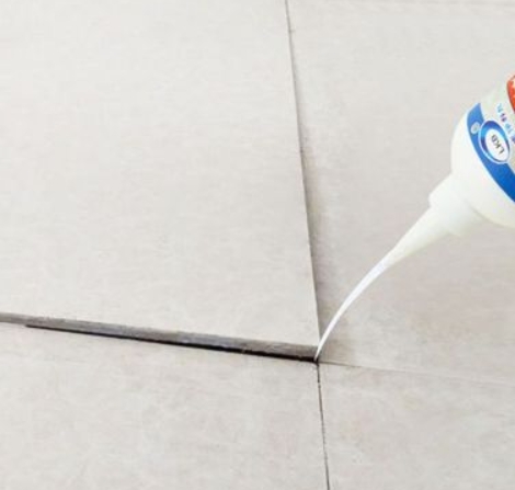 海口市瓷砖空鼓维修公司分享卫生间瓷砖脱落的原因可能有以下几点